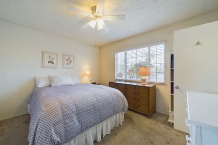 5881 Karen Ave &#8211; 22