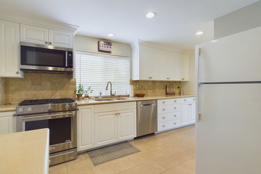 5881 Karen Ave &#8211; 25