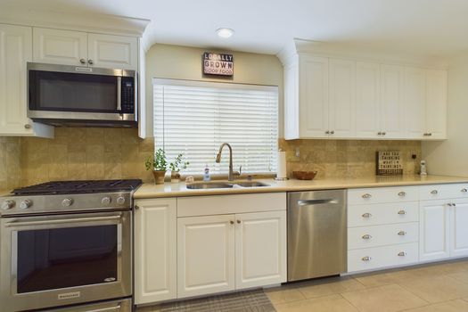 5881 Karen Ave &#8211; 26