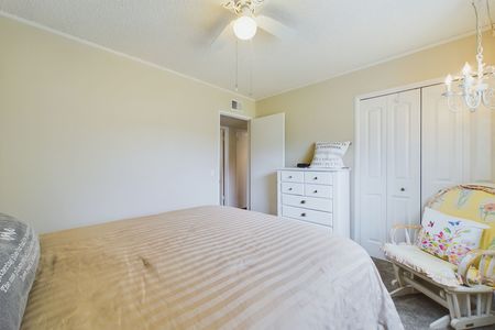 5881 Karen Ave &#8211; 28