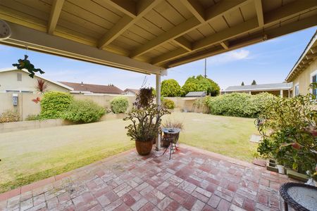 5881 Karen Ave &#8211; 38