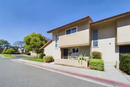 10531 Juniper Way Stanton CA 90680 &#8211; 003 &#8211; Front 3