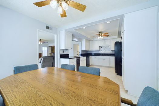 4566 Wellington Court Cypress CA 90630 018 Nook