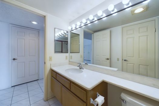 4566 Wellington Court Cypress CA 90630 025 Bathroom 1