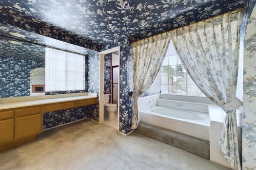 4566 Wellington Court Cypress CA 90630 035 Primary Bathroom