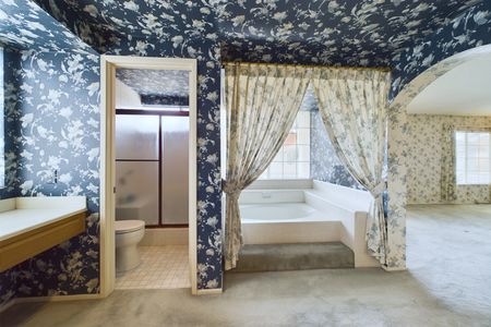 4566 Wellington Court Cypress CA 90630 037 Primary Bathroom