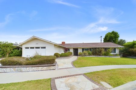 1696 Oahu Pl Costa Mesa CA 92626 &#8211; 002 &#8211; Front 2
