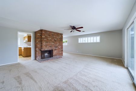 1696 Oahu Pl Costa Mesa CA 92626 &#8211; 007 &#8211; Living Room 2