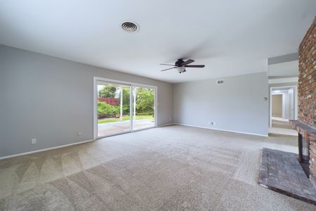 1696 Oahu Pl Costa Mesa CA 92626 &#8211; 008B &#8211; Living Room 4