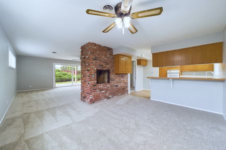 1696 Oahu Pl Costa Mesa CA 92626 &#8211; 010 &#8211; Dining Room 2