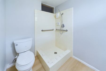1696 Oahu Pl Costa Mesa CA 92626 &#8211; 020 &#8211; Bathroom 1-2