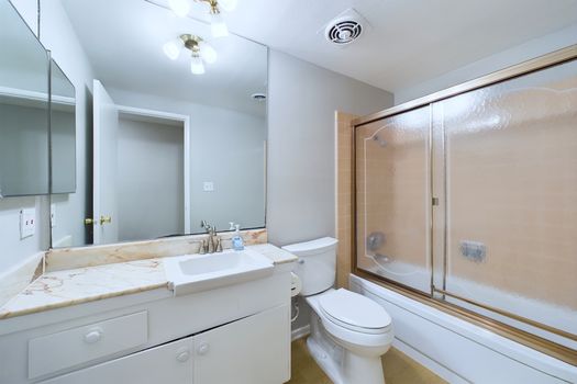 1696 Oahu Pl Costa Mesa CA 92626 &#8211; 025 &#8211; Bathroom 2-1