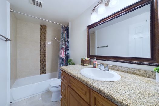 2647 Monte Carlo Santa Ana CA &#8211; 025 &#8211; Bathroom 2-1