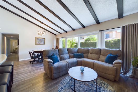 5278 Vista Del Mar Cypress CA &#8211; 022 &#8211; Living Room 2-4