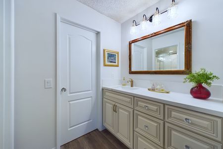 5278 Vista Del Mar Cypress CA &#8211; 028 &#8211; Master Bathroom 1