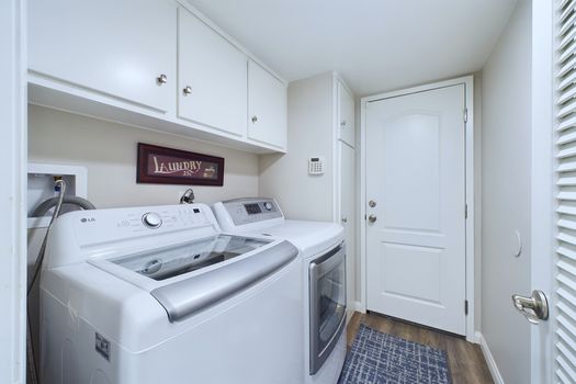5278 Vista Del Mar Cypress CA &#8211; 037 &#8211; Laundry Room
