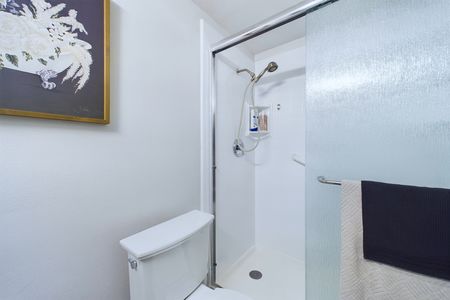 5278 Vista Del Mar Cypress CA &#8211; 039 &#8211; Bathroom 2-2