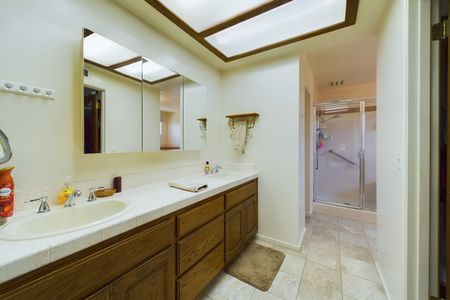 14007 Leahy Ave Bellflower CA &#8211; 025 &#8211; Master Bathroom 1