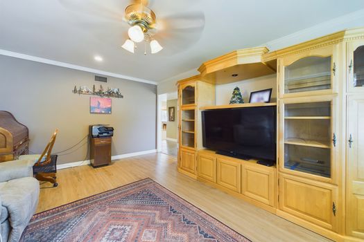 14007 Leahy Ave Bellflower CA &#8211; 029a &#8211; Den 3