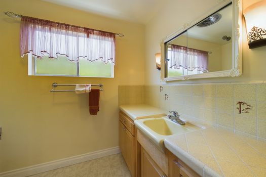 14007 Leahy Ave Bellflower CA &#8211; 034 &#8211; Extra Bathroom 2-1