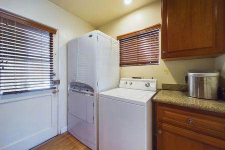 14007 Leahy Ave Bellflower CA &#8211; 036 &#8211; Laundry Room