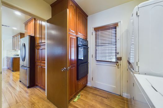 14007 Leahy Ave Bellflower CA &#8211; 037 &#8211; Laundry Room 2