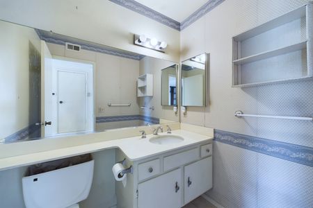 5531 Citrus Ct Cypress CA &#8211; 020 &#8211; Downstairs Bathroom 1