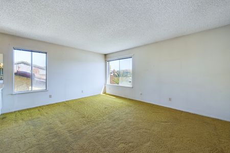 5531 Citrus Ct Cypress CA &#8211; 022 &#8211; Master Bedroom 1