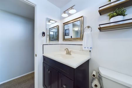 5782 Shirl St Cypress CA &#8211; 045 &#8211; Hall Bath 3