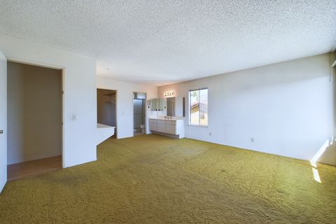 5531 Citrus Ct Cypress CA &#8211; 023 &#8211; Master Bedroom 2