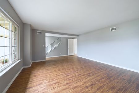 9338 Christopher St Cypress CA &#8211; 007 &#8211; Living Room 2