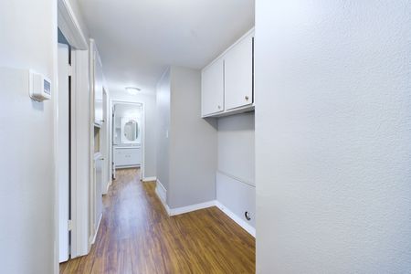 9338 Christopher St Cypress CA &#8211; 029 &#8211; Hallway