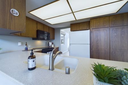 5783 Maxson Dr Cypress CA &#8211; 016 &#8211; Kitchen 4