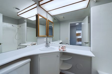 5783 Maxson Dr Cypress CA &#8211; 031 &#8211; Bathroom 2