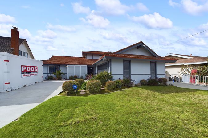 9319 Esther St Cypress CA 90630 002 Front 2