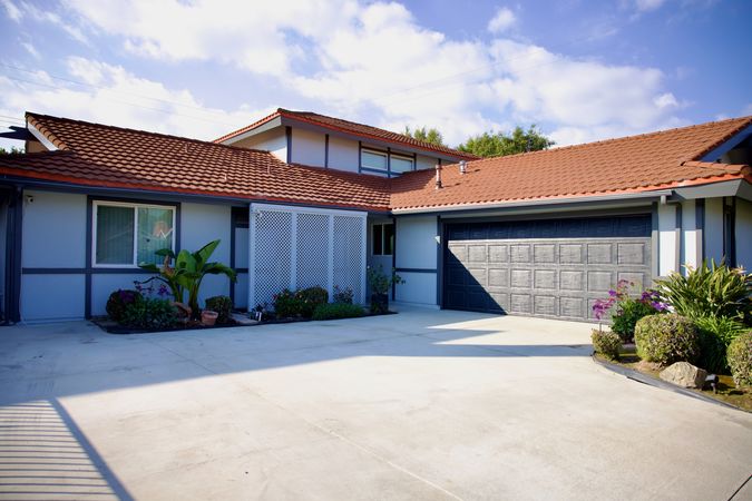 9319 Esther St Cypress CA 90630 003 Front 3