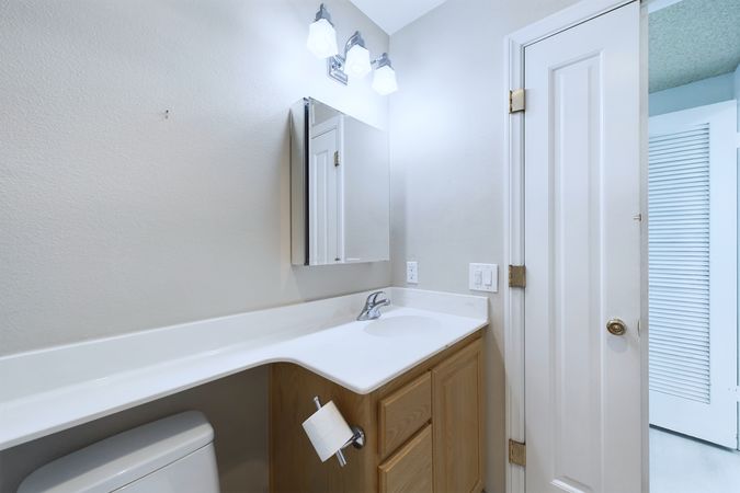 9319 Esther St Cypress CA 90630 026 Bathroom 1-2