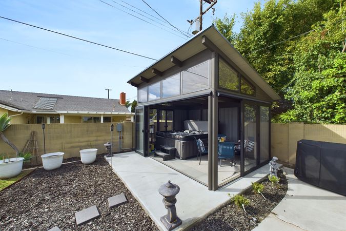 9319 Esther St Cypress CA 90630 029 Spa 1