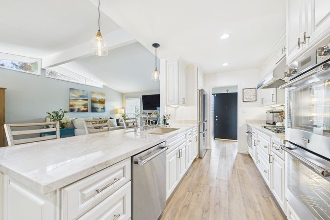 10005 Emerado Dr Whittier CA 90703 014 Kitchen