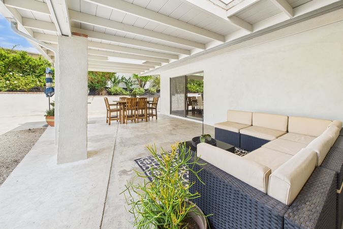 10005 Emerado Dr Whittier CA 90703 035 Backyard