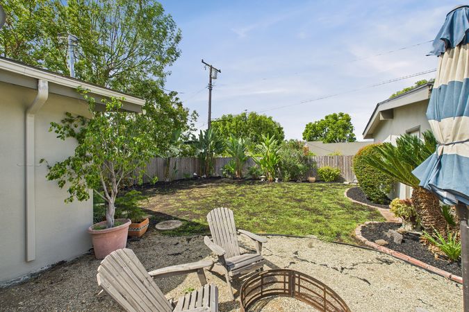 10005 Emerado Dr Whittier CA 90703 038 Backyard