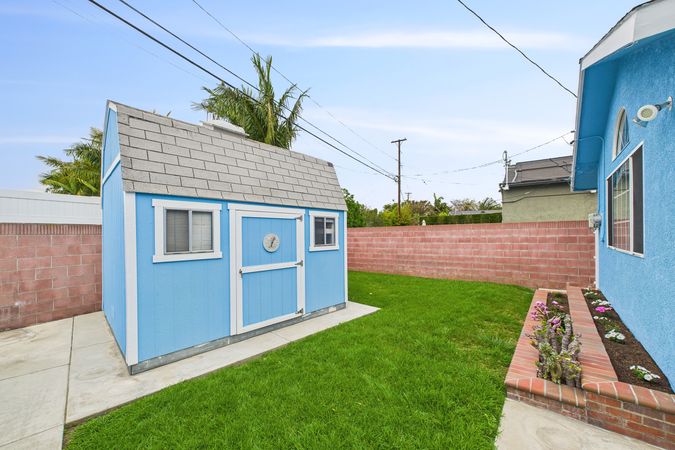 2021 Knoxville Ave Long Beach CA 90815 038 Backyard
