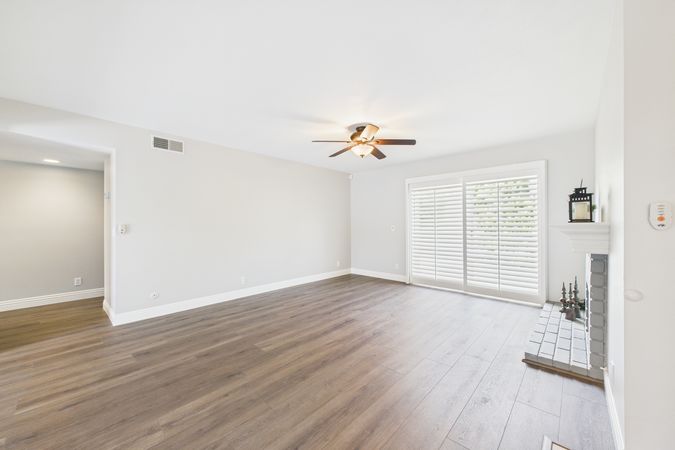 729 S Hayward St Anaheim CA 92804 009 Living Room