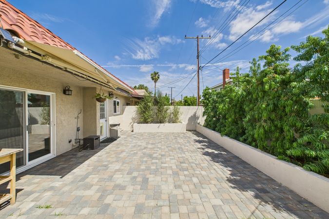 729 S Hayward St Anaheim CA 92804 026 Backyard