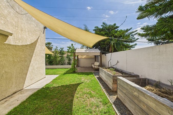 729 S Hayward St Anaheim CA 92804 028 Backyard