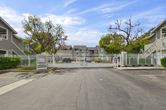 CAM05079G0-PR0011-STILL002