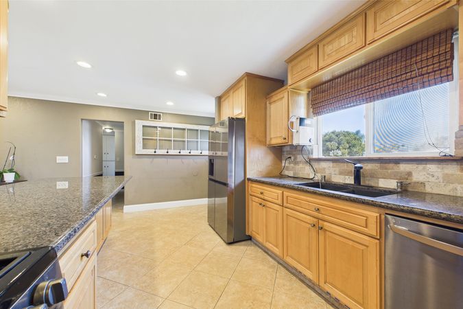 3647 W Myra Ave Anaheim CA 92804 - 009 - Kitchen 6