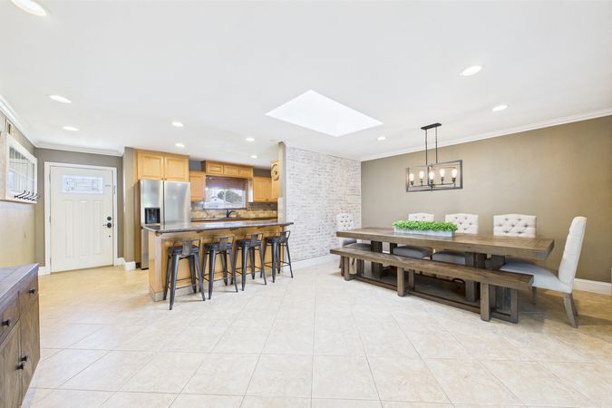 3647 W Myra Ave Anaheim CA 92804 - 011 - Dining Room 3