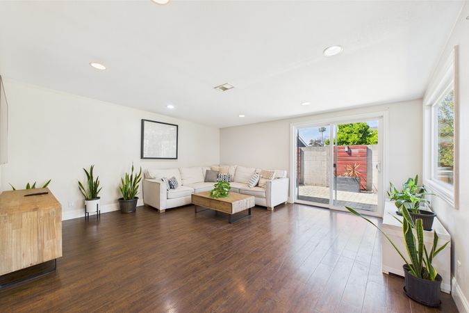 3647 W Myra Ave Anaheim CA 92804 - 014 - Living Room 1
