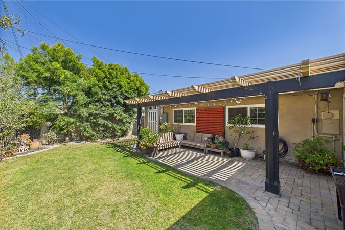 3647 W Myra Ave Anaheim CA 92804 - 033 - Backyard 2